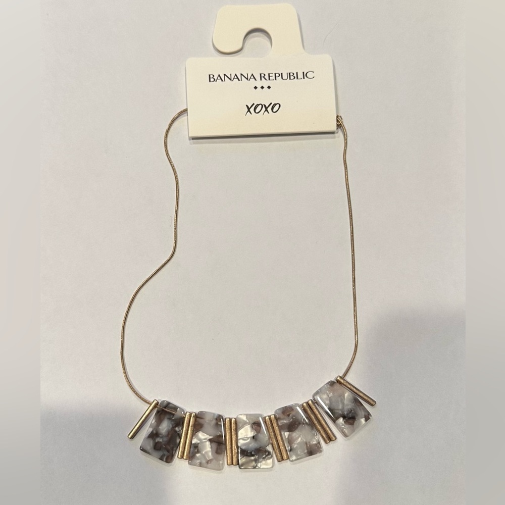 Banana Republic Chunky Necklace